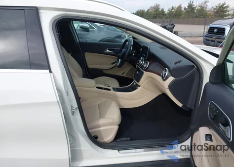 2015 Mercedes-Benz Gla 250 из США, поврежденный, VIN WDCTG4EB7FJ122541